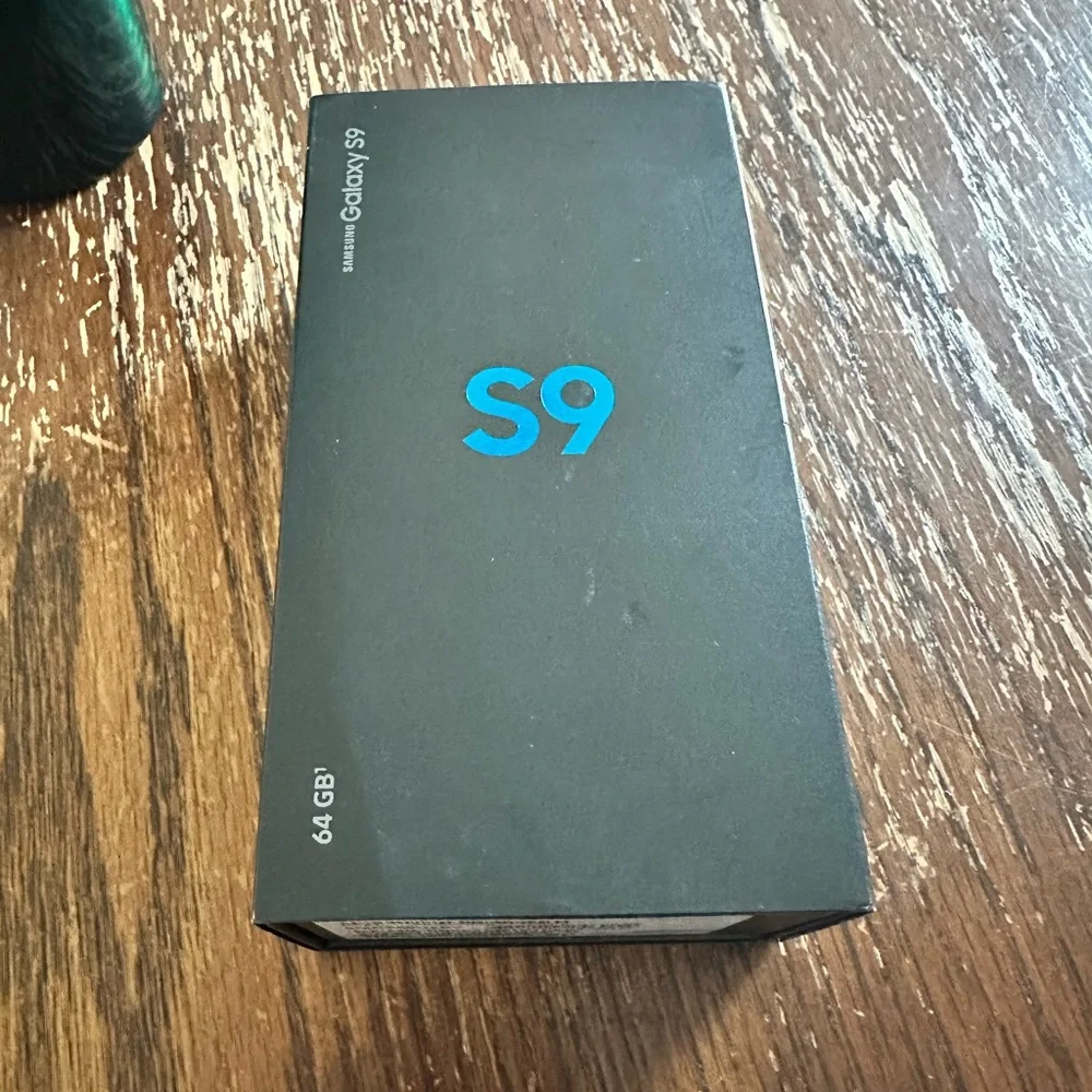 Samsung Galaxy S9 64gb Unlocked phone